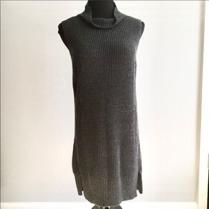 NWOT Vera Wang Mock Sleeveless Sweater Dress